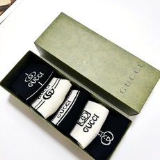 配包装 🌟【一盒5 双】 🌟Gucci 古琦 经典字母logo 纯棉短筒袜 ,男女同款 ,ins超火爆短袜,纯棉面 配包装 🌟【一盒5 双】 🌟Gucci 古琦 经典字母logo 纯棉短筒袜 ,男女同款 ,ins超火爆短袜,纯棉面