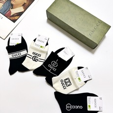 配包装 🌟【一盒5 双】 🌟Gucci 古琦 经典字母logo 纯棉短筒袜 ,男女同款 ,ins超火爆短袜,纯棉面 配包装 🌟【一盒5 双】 🌟Gucci 古琦 经典字母logo 纯棉短筒袜 ,男女同款 ,ins超火爆短袜,纯棉面