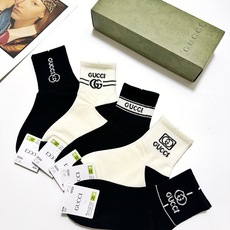 配包装 🌟【一盒5 双】 🌟Gucci 古琦 经典字母logo 纯棉短筒袜 ,男女同款 ,ins超火爆短袜,纯棉面 配包装 🌟【一盒5 双】 🌟Gucci 古琦 经典字母logo 纯棉短筒袜 ,男女同款 ,ins超火爆短袜,纯棉面