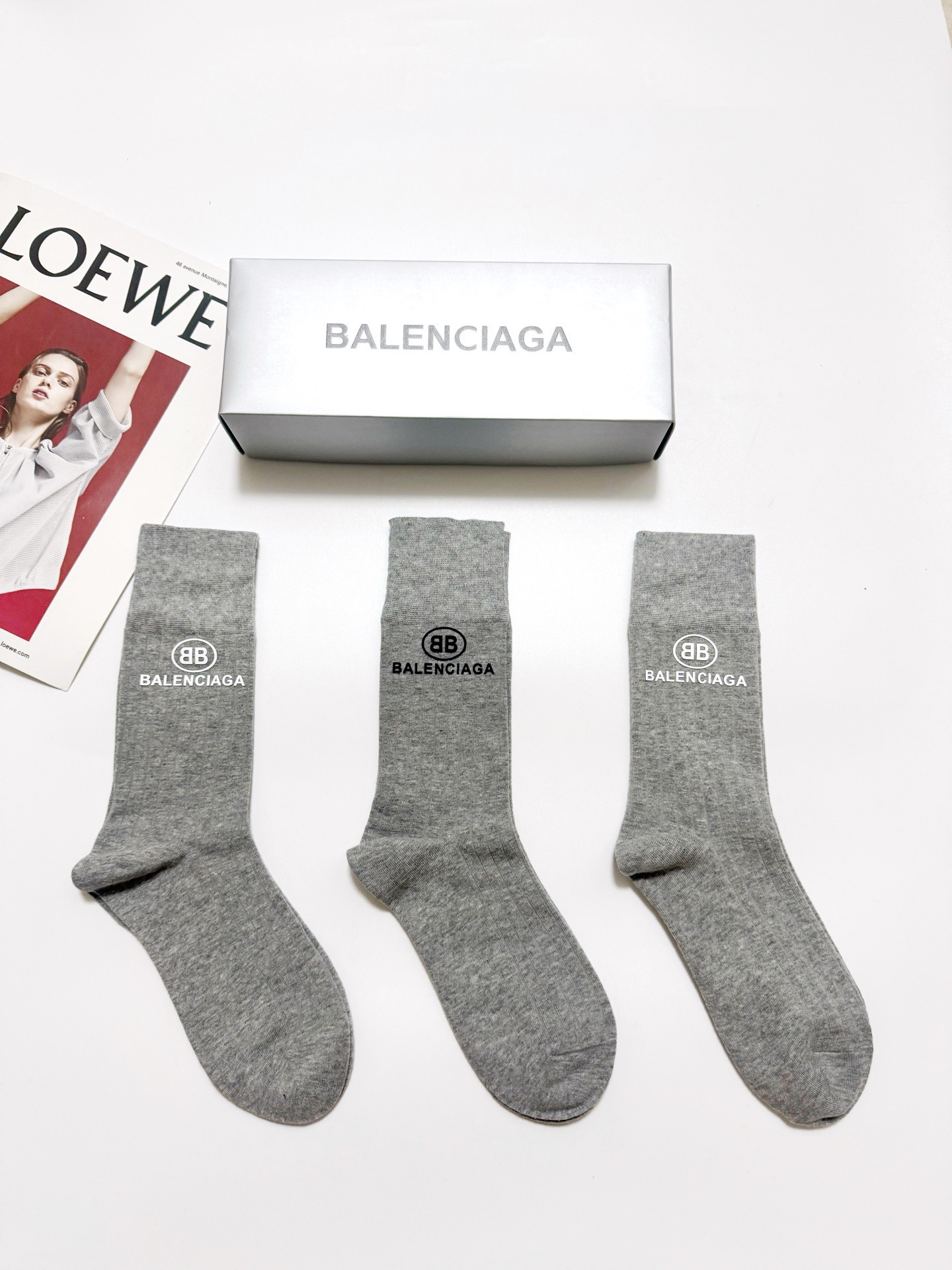 配包装 🌟【一盒3双】  🌟balenciaga 巴黎世家 经典字母logo 纯棉 中筒袜   ，软糯亲肤，ins超火爆