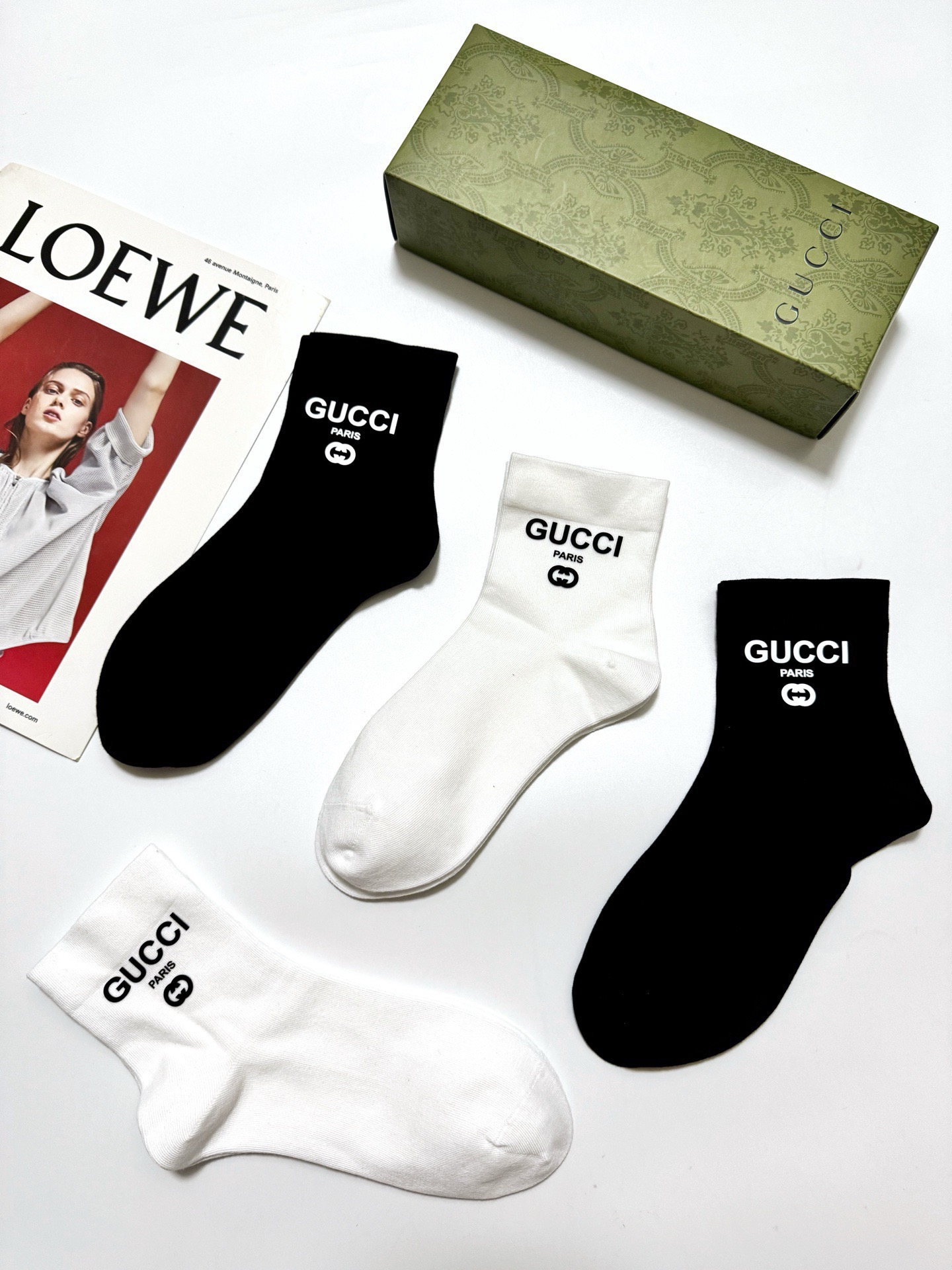 配包装 🌟【一盒4双】 🌟Gucci 古琦 经典字母logo 纯棉中筒袜 经典纯色短袜 🌟ins爆款！专柜在售ing 🌟