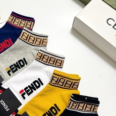 配包装 🌟【一盒5 双】男女同款 🌟Fendi 芬迪 经典字母logo 纯棉短筒袜 ,ins超火爆短袜 纯棉面料, 配包装 🌟【一盒5 双】男女同款 🌟Fendi 芬迪 经典字母logo 纯棉短筒袜 ,ins超火爆短袜 纯棉面料,