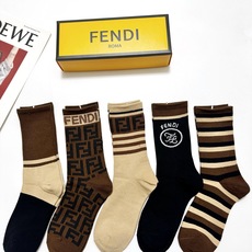 配包装 🌟【一盒5 双】 🌟Fendi 芬迪 经典字母logo 纯棉中筒袜 ,ins超火爆中筒袜 纯棉小腿袜,纯棉 配包装 🌟【一盒5 双】 🌟Fendi 芬迪 经典字母logo 纯棉中筒袜 ,ins超火爆中筒袜 纯棉小腿袜,纯棉