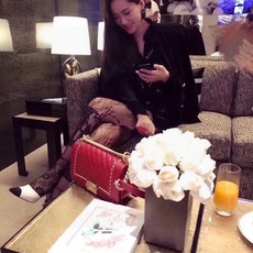 配包装 【一盒一双】🌟Chanel 香奈儿性感魅惑网袜 🌟对版高货! 好看到爆炸 ,欧美大牌丝袜。 🌟潮人秋冬必备单品 配包装 【一盒一双】🌟Chanel 香奈儿性感魅惑网袜 🌟对版高货! 好看到爆炸 ,欧美大牌丝袜。 🌟潮人秋冬必备单品