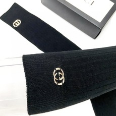 配包装 🌟【一盒一双】 🌟Gucci 古琦 经典字母logo纯棉长筒袜 小腿袜 🌟重工装饰个性时尚 🌟ins爆款!专 配包装 🌟【一盒一双】 🌟Gucci 古琦 经典字母logo纯棉长筒袜 小腿袜 🌟重工装饰个性时尚 🌟ins爆款!专