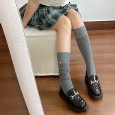 配包装 🌟【一盒一双】 🌟Chanel 香奈儿 经典字母logo纯棉长筒袜 小腿袜 🌟重工装饰个性时尚 🌟ins爆款! 配包装 🌟【一盒一双】 🌟Chanel 香奈儿 经典字母logo纯棉长筒袜 小腿袜 🌟重工装饰个性时尚 🌟ins爆款!