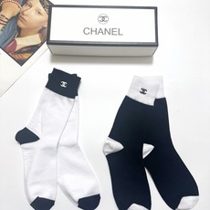 配包装 🌟【一盒2双】 🌟Chanel 香奈儿 经典字母logo 纯棉中筒袜 ,ins超火爆短袜,纯棉面料,潮人必 配包装 🌟【一盒2双】 🌟Chanel 香奈儿 经典字母logo 纯棉中筒袜 ,ins超火爆短袜,纯棉面料,潮人必