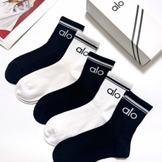 配包装 🌟【一盒5 双】 🌟alo 经典字母logo纯棉短袜 中筒袜 , 男女同款,ins超火爆红人同款,精美纯棉 配包装 🌟【一盒5 双】 🌟alo 经典字母logo纯棉短袜 中筒袜 , 男女同款,ins超火爆红人同款,精美纯棉