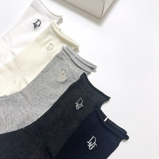 配包装 🌟【一盒5 双】 🌟Dior 迪奥 经典字母logo 纯棉中筒袜 ,ins超火爆空调袜,纯棉面料,潮人必备 , 配包装 🌟【一盒5 双】 🌟Dior 迪奥 经典字母logo 纯棉中筒袜 ,ins超火爆空调袜,纯棉面料,潮人必备 ,
