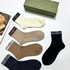 配包装 🌟【一盒5 双】 🌟Gucci 古琦 经典字母logo 纯棉短筒袜 ,ins超火爆短袜,纯棉面料,潮人必备 配包装 🌟【一盒5 双】 🌟Gucci 古琦 经典字母logo 纯棉短筒袜 ,ins超火爆短袜,纯棉面料,潮人必备