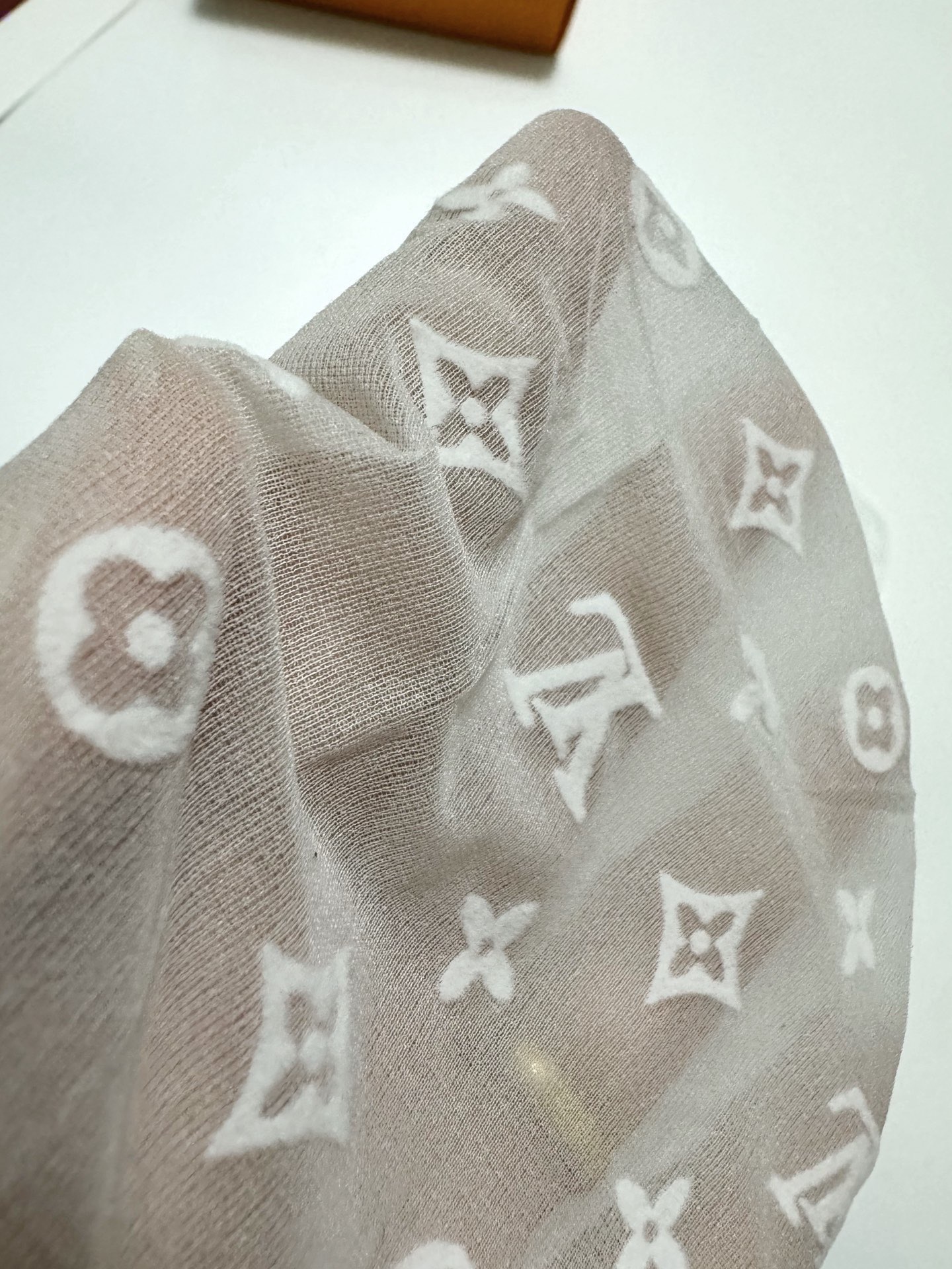 配包装 【一盒一双】🌟LV路易·威登经典植绒老化字母丝袜 🌟好看到爆炸 ，欧美大牌丝袜。一比一高版本制作，可以看得到的工