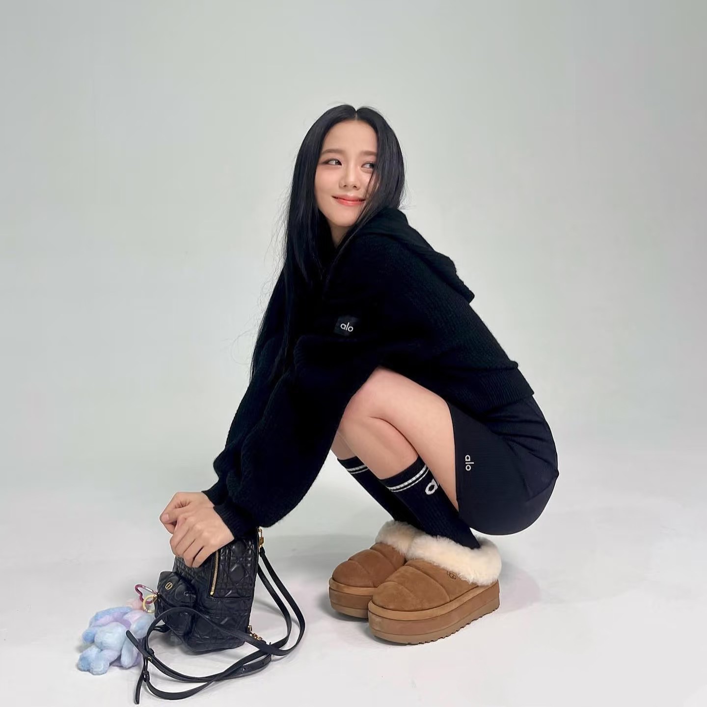 配包装 🌟【一盒3双】  🌟 alo 经典字母logo 纯棉中筒袜   ，ins超火爆小腿短袜，纯棉面料，潮人必备 ，经