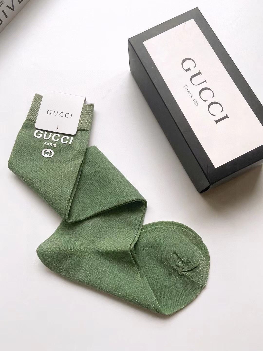 配包装 🌟【一盒一双】 🌟 Gucci 古琦 爆款经典字母 长筒袜 小腿袜。金银丝混纺，夏季薄款 ，款式经典，专柜同步发