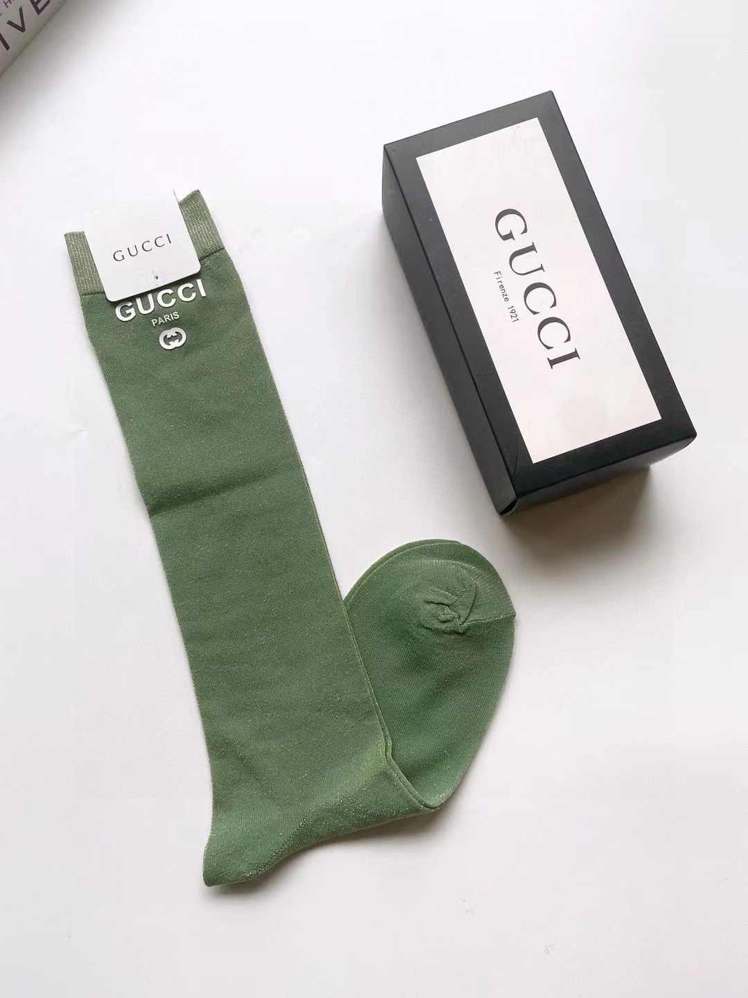 配包装 🌟【一盒一双】 🌟 Gucci 古琦 爆款经典字母 长筒袜 小腿袜。金银丝混纺，夏季薄款 ，款式经典，专柜同步发