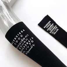 配包装 🌟【一盒一双】 🌟 balenciaga 巴黎世家 立体硅胶经典字母 长筒袜 小腿袜。双针针织材质,超完美结合, 配包装 🌟【一盒一双】 🌟 balenciaga 巴黎世家 立体硅胶经典字母 长筒袜 小腿袜。双针针织材质,超完美结合,