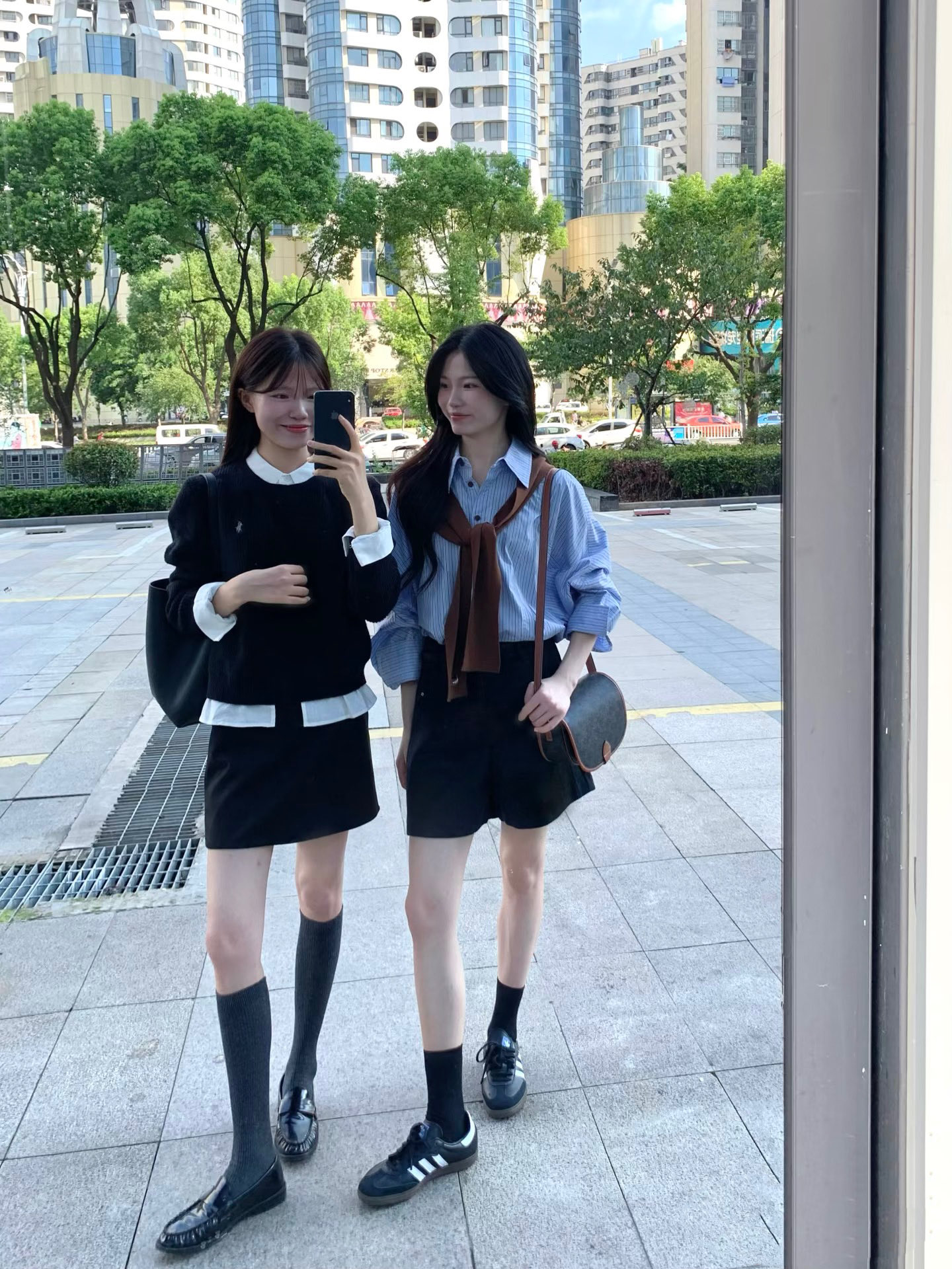 配包装 🌟【一盒2双】 🌟Prada 普拉达 经典三角标 字母logo纯棉长筒袜 小腿袜 🌟重工装饰个性时尚 🌟ins 配包装 🌟【一盒2双】 🌟Prada 普拉达 经典三角标 字母logo纯棉长筒袜 小腿袜 🌟重工装饰个性时尚 🌟ins