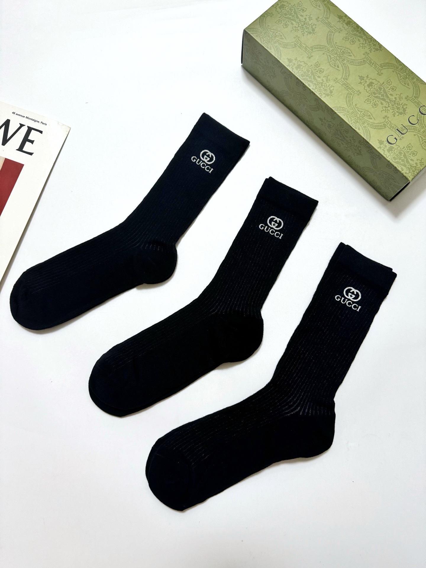 配包装 🌟【一盒3 双】 🌟Gucci 古琦 经典字母logo 超薄透气中筒袜 ,ins超火爆空调袜,潮人必备 ,经典 配包装 🌟【一盒3 双】 🌟Gucci 古琦 经典字母logo 超薄透气中筒袜 ,ins超火爆空调袜,潮人必备 ,经典
