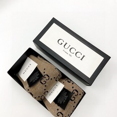配包装 🌟【一盒2 双】 🌟Gucci 古奇 爆款金银丝长筒袜 中筒袜,超级火爆小腿袜。双针针织混纺金银丝材质,超完美结 配包装 🌟【一盒2 双】 🌟Gucci 古奇 爆款金银丝长筒袜 中筒袜,超级火爆小腿袜。双针针织混纺金银丝材质,超完美结