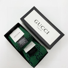 配包装 🌟【一盒2 双】 🌟Gucci 古奇 爆款金银丝长筒袜 中筒袜,超级火爆小腿袜。双针针织混纺金银丝材质,超完美结 配包装 🌟【一盒2 双】 🌟Gucci 古奇 爆款金银丝长筒袜 中筒袜,超级火爆小腿袜。双针针织混纺金银丝材质,超完美结