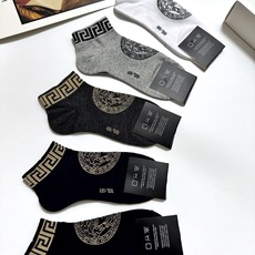 配包装 🌟【一盒5双】男女同款 🌟Versace 范思哲 经典logo 纯棉短袜 ,ins超火爆短袜,纯棉面料,潮 配包装 🌟【一盒5双】男女同款 🌟Versace 范思哲 经典logo 纯棉短袜 ,ins超火爆短袜,纯棉面料,潮