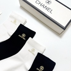 配包装 🌟【一盒5双】 🌟Chanel 香奈儿 经典字母logo 纯棉短筒袜 ,ins火爆纯色设计,潮人必备 ,个 配包装 🌟【一盒5双】 🌟Chanel 香奈儿 经典字母logo 纯棉短筒袜 ,ins火爆纯色设计,潮人必备 ,个