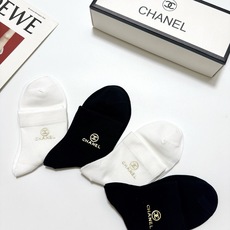 配包装 🌟【一盒5双】 🌟Chanel 香奈儿 经典字母logo 纯棉短筒袜 ,ins火爆纯色设计,潮人必备 ,个 配包装 🌟【一盒5双】 🌟Chanel 香奈儿 经典字母logo 纯棉短筒袜 ,ins火爆纯色设计,潮人必备 ,个