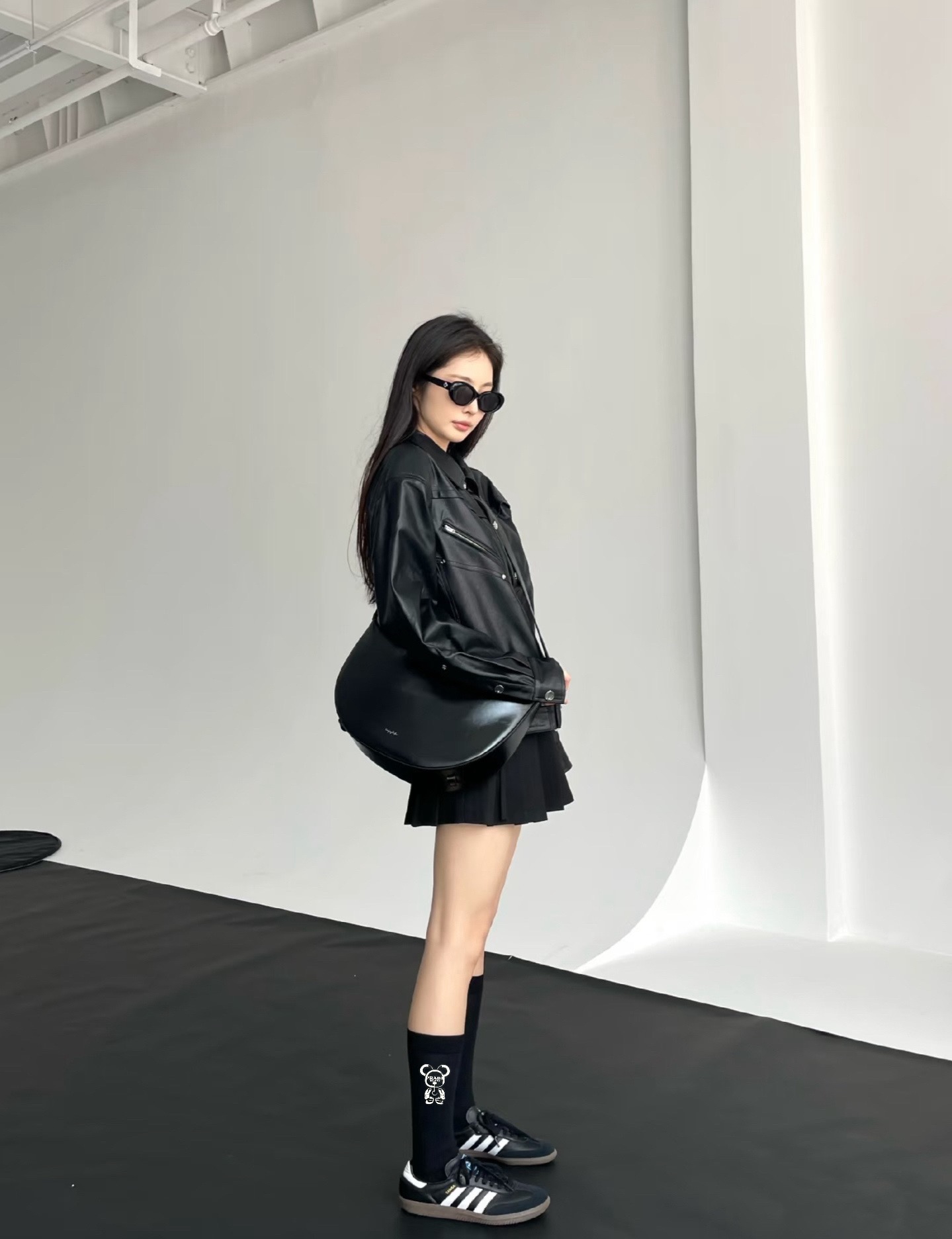 配包装 🌟【一盒2双】 🌟Prada 普拉达 经典字母logo纯棉中筒袜 🌟ins爆款!专柜在售ing 🌟好看到爆炸 配包装 🌟【一盒2双】 🌟Prada 普拉达 经典字母logo纯棉中筒袜 🌟ins爆款!专柜在售ing 🌟好看到爆炸
