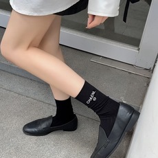 配包装 🌟【一盒2双】 🌟Chanel 香奈儿 经典字母logo 纯棉中筒袜 🌟ins爆款!好看到爆炸 !🌟酷妹潮人必不 配包装 🌟【一盒2双】 🌟Chanel 香奈儿 经典字母logo 纯棉中筒袜 🌟ins爆款!好看到爆炸 !🌟酷妹潮人必不