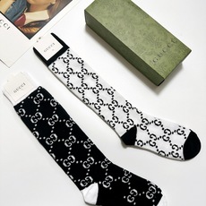 配包装 🌟【一盒2 双】 🌟Gucci 古奇 爆款双G字母 长筒袜 小腿袜 。专柜同步发售ing ,巨多明星红人同款! 配包装 🌟【一盒2 双】 🌟Gucci 古奇 爆款双G字母 长筒袜 小腿袜 。专柜同步发售ing ,巨多明星红人同款!