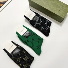 配包装 🌟【一盒3双】 🌟Gucci 古奇 爆款金银丝中筒袜 。双针 混纺金银丝材质,超完美结合,款式经典,专柜同步发售 配包装 🌟【一盒3双】 🌟Gucci 古奇 爆款金银丝中筒袜 。双针 混纺金银丝材质,超完美结合,款式经典,专柜同步发售