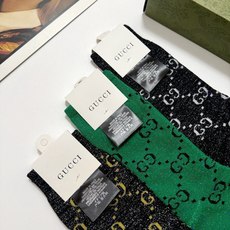 配包装 🌟【一盒3双】 🌟Gucci 古奇 爆款金银丝中筒袜 。双针 混纺金银丝材质,超完美结合,款式经典,专柜同步发售 配包装 🌟【一盒3双】 🌟Gucci 古奇 爆款金银丝中筒袜 。双针 混纺金银丝材质,超完美结合,款式经典,专柜同步发售