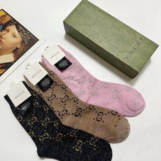配包装 🌟【一盒3双】 🌟Gucci 古奇 爆款金银丝中筒袜 。双针 混纺金银丝材质,超完美结合,款式经典,专柜同步发售 配包装 🌟【一盒3双】 🌟Gucci 古奇 爆款金银丝中筒袜 。双针 混纺金银丝材质,超完美结合,款式经典,专柜同步发售