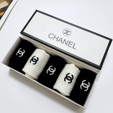 配包装 🌟【一盒5 双】 🌟Chanel 香奈儿 经典刺绣字母logo 纯棉中筒袜 ,ins超火爆小腿袜,纯棉面料 配包装 🌟【一盒5 双】 🌟Chanel 香奈儿 经典刺绣字母logo 纯棉中筒袜 ,ins超火爆小腿袜,纯棉面料