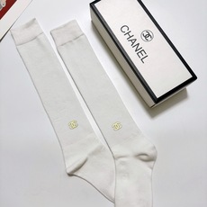 配包装 🌟【一盒一双】 🌟Chanel 香奈儿 经典双C字母logo纯棉长筒袜 小腿袜 🌟ins爆款!专柜在售ing 配包装 🌟【一盒一双】 🌟Chanel 香奈儿 经典双C字母logo纯棉长筒袜 小腿袜 🌟ins爆款!专柜在售ing