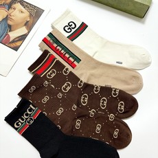 配包装 🌟【一盒5 双】 🌟Gucci 古琦 经典字母logo 纯棉中筒袜 ,ins超火爆配色 ,纯棉面料,潮人必 配包装 🌟【一盒5 双】 🌟Gucci 古琦 经典字母logo 纯棉中筒袜 ,ins超火爆配色 ,纯棉面料,潮人必