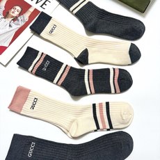 配包装 🌟【一盒5 双】 🌟Gucci 古琦 经典刺绣字母logo 纯棉中筒袜 ,ins超火爆小腿袜,纯棉面料,潮 配包装 🌟【一盒5 双】 🌟Gucci 古琦 经典刺绣字母logo 纯棉中筒袜 ,ins超火爆小腿袜,纯棉面料,潮