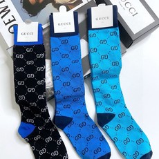 配包装 🌟【一盒3 双】 🌟Gucci 古奇 爆款双G字母 长筒袜 小腿袜 。专柜同步发售ing ,巨多明星红人同款! 配包装 🌟【一盒3 双】 🌟Gucci 古奇 爆款双G字母 长筒袜 小腿袜 。专柜同步发售ing ,巨多明星红人同款!