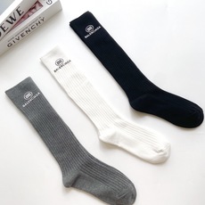 配包装 🌟【一盒一双】 🌟巴黎世家 balenciaga 经典字母logo纯棉长筒袜 小腿袜 🌟重工装饰个性时尚 🌟i 配包装 🌟【一盒一双】 🌟巴黎世家 balenciaga 经典字母logo纯棉长筒袜 小腿袜 🌟重工装饰个性时尚 🌟i
