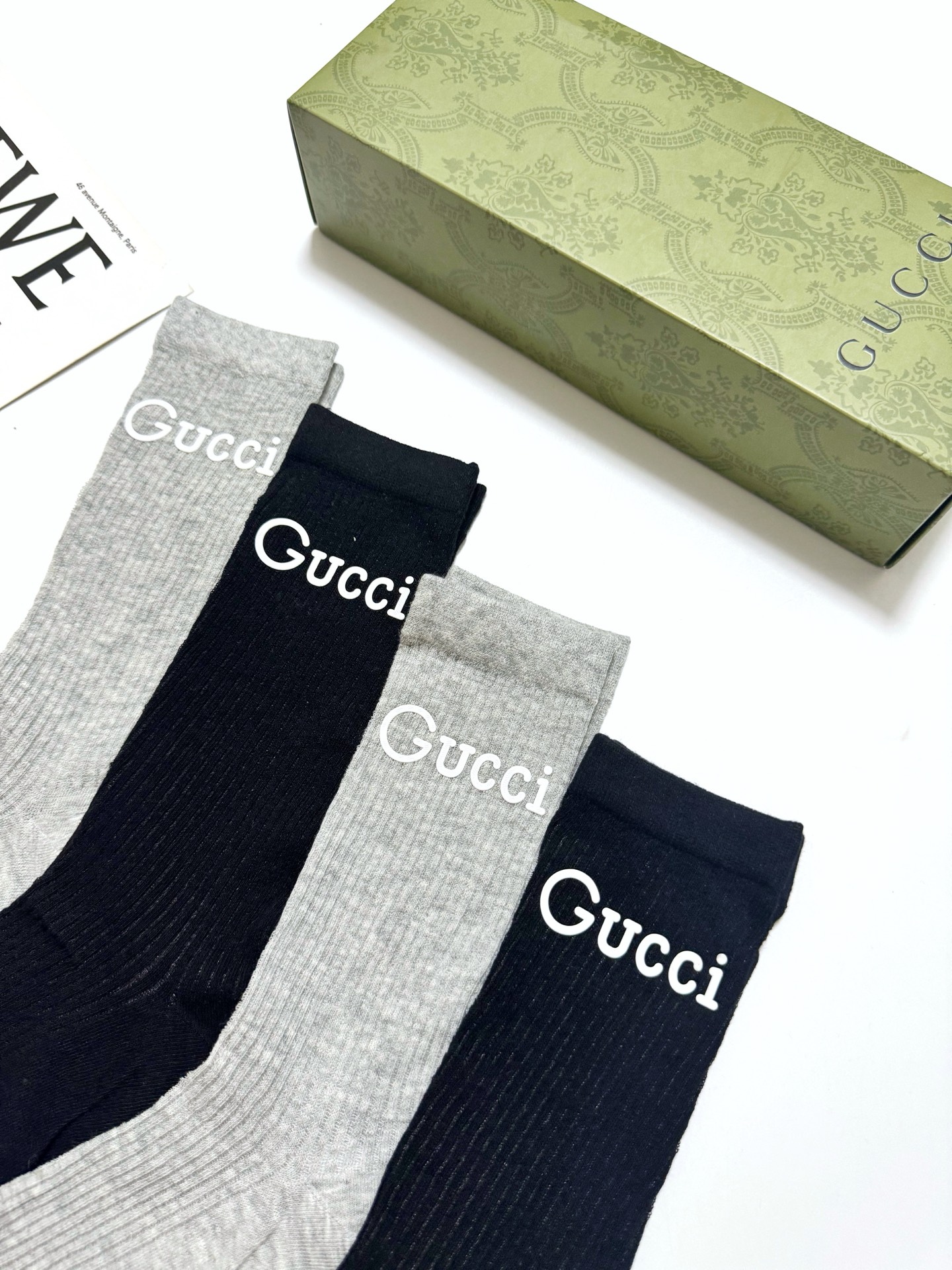 配包装 🌟【一盒4 双】 🌟Gucci 古奇 爆款双G字母 长筒袜 小腿袜,短腿袜 。专柜同步发售ing ,巨多明星红 配包装 🌟【一盒4 双】 🌟Gucci 古奇 爆款双G字母 长筒袜 小腿袜,短腿袜 。专柜同步发售ing ,巨多明星红