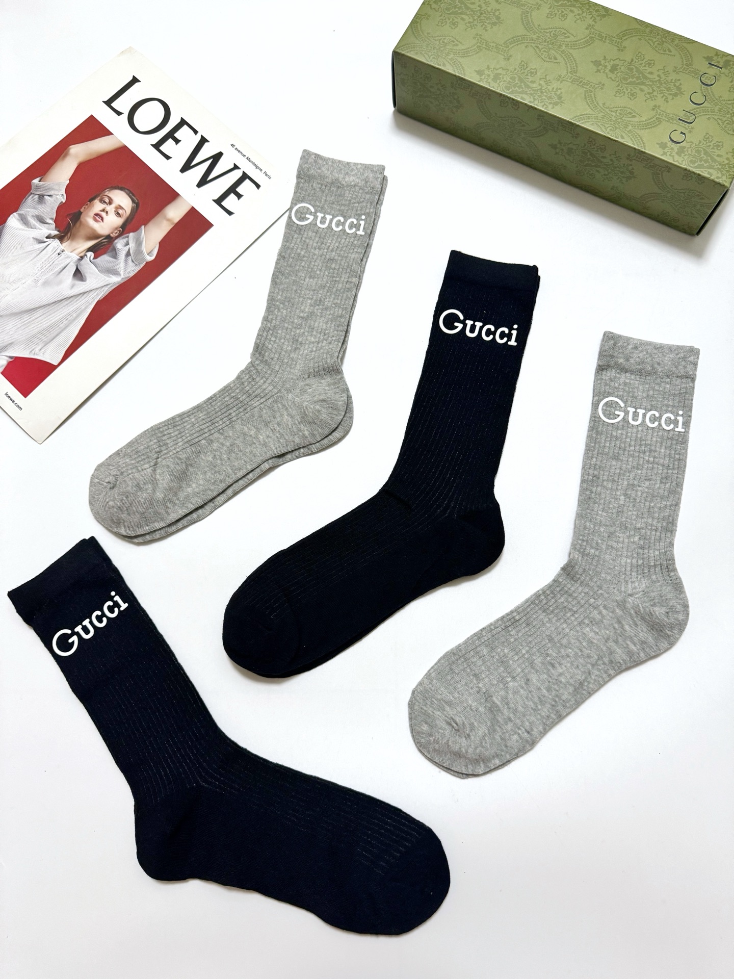 配包装 🌟【一盒4 双】 🌟Gucci 古奇 爆款双G字母 长筒袜 小腿袜,短腿袜 。专柜同步发售ing ,巨多明星红 配包装 🌟【一盒4 双】 🌟Gucci 古奇 爆款双G字母 长筒袜 小腿袜,短腿袜 。专柜同步发售ing ,巨多明星红