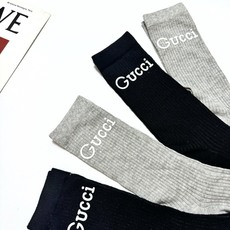 配包装 🌟【一盒4 双】 🌟Gucci 古奇 爆款双G字母 长筒袜 小腿袜,短腿袜 。专柜同步发售ing ,巨多明星红 配包装 🌟【一盒4 双】 🌟Gucci 古奇 爆款双G字母 长筒袜 小腿袜,短腿袜 。专柜同步发售ing ,巨多明星红