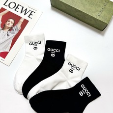 配包装 🌟【一盒4双】 🌟Gucci 古琦 经典字母logo 纯棉中筒袜 经典纯色短袜 🌟ins爆款!专柜在售ing 🌟 配包装 🌟【一盒4双】 🌟Gucci 古琦 经典字母logo 纯棉中筒袜 经典纯色短袜 🌟ins爆款!专柜在售ing 🌟