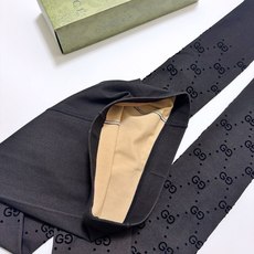 【加厚款 克重100g】 配包装 🌟【一盒一双】 🌟Gucci 古琦 ins爆款,秋冬加厚丝袜 ,水光黑丝透肤打底连裤 【加厚款 克重100g】 配包装 🌟【一盒一双】 🌟Gucci 古琦 ins爆款,秋冬加厚丝袜 ,水光黑丝透肤打底连裤