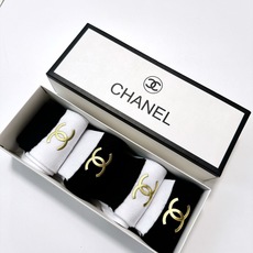 配包装 🌟【一盒4 双】 🌟Chanel香奈儿 欧美大牌 经典字母 logo纯棉 中筒袜 🌟ins爆款!专柜在售in 配包装 🌟【一盒4 双】 🌟Chanel香奈儿 欧美大牌 经典字母 logo纯棉 中筒袜 🌟ins爆款!专柜在售in