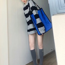 配包装 🌟【一盒一双】 🌟Gucci 古琦 经典字母logo纯棉长筒袜 小腿袜 🌟重工装饰个性时尚 🌟ins爆款!专 配包装 🌟【一盒一双】 🌟Gucci 古琦 经典字母logo纯棉长筒袜 小腿袜 🌟重工装饰个性时尚 🌟ins爆款!专