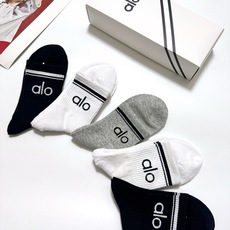 配包装 🌟【一盒5 双】 🌟alo 经典字母logo纯棉短袜 中筒袜 , 男女同款,ins超火爆红人同款,精美纯棉 配包装 🌟【一盒5 双】 🌟alo 经典字母logo纯棉短袜 中筒袜 , 男女同款,ins超火爆红人同款,精美纯棉