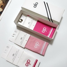 配包装 🌟【一盒3双】 🌟 alo 经典字母logo 纯棉中筒袜 ,ins超火爆小腿短袜,纯棉面料,潮人必备 ,经 配包装 🌟【一盒3双】 🌟 alo 经典字母logo 纯棉中筒袜 ,ins超火爆小腿短袜,纯棉面料,潮人必备 ,经