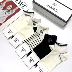 配包装 🌟【一盒5 双】 🌟Chanel 香奈儿 经典字母logo 纯棉短袜 ,ins超火爆短袜,纯棉面料,潮人必备 配包装 🌟【一盒5 双】 🌟Chanel 香奈儿 经典字母logo 纯棉短袜 ,ins超火爆短袜,纯棉面料,潮人必备