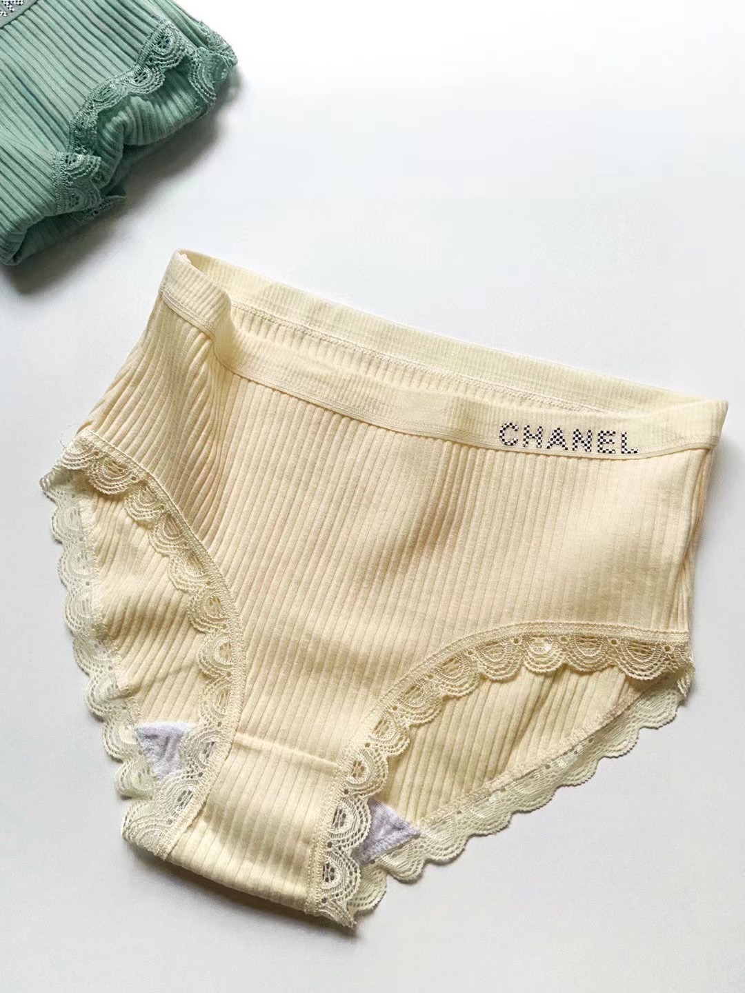 配包装 🌟【一盒2 件】（均码80-130 斤） 🌟Chanel 香奈儿 经典潮牌 爆款 字母logo  纯棉内裤，蕾丝