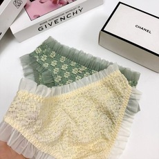 配包装 🌟【一盒2件 】(均码,建议90斤-120斤) 🌟Chanel 香奈儿 经典字母logo 镂空性感小内裤 , 配包装 🌟【一盒2件 】(均码,建议90斤-120斤) 🌟Chanel 香奈儿 经典字母logo 镂空性感小内裤 ,